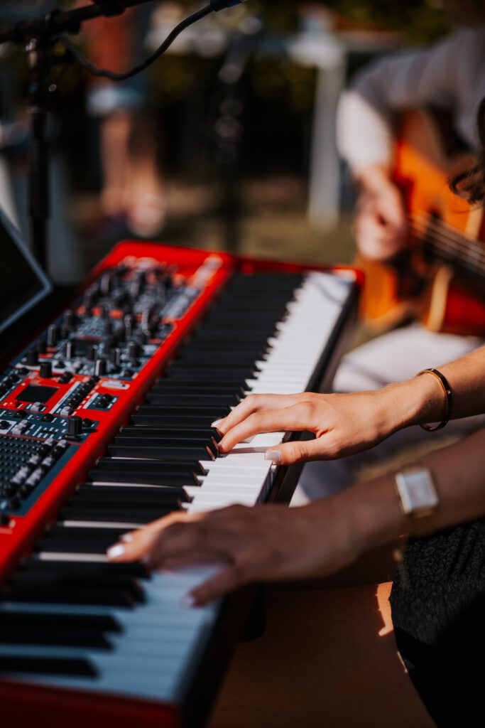 afbeelding 10 adoremusic bruiloft bas jan en hanna